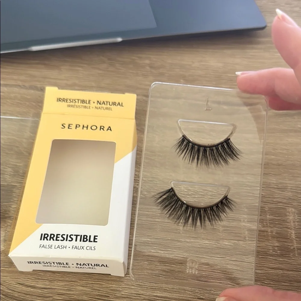 Sephora Irresistible and Flirty Lash Duo - Black